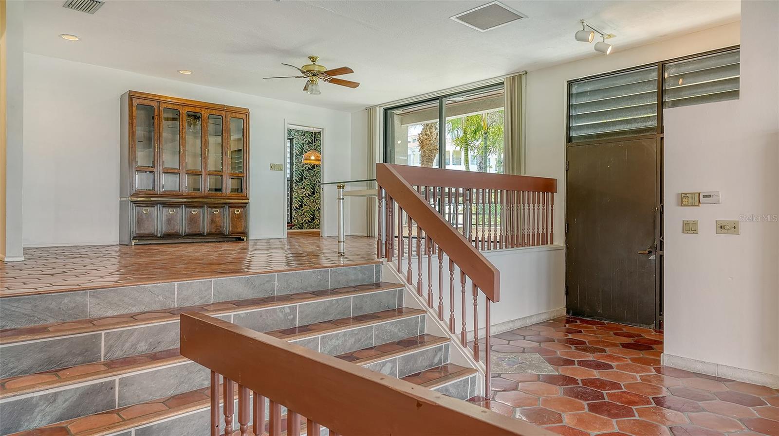 0222 BEACH ROAD - Residential