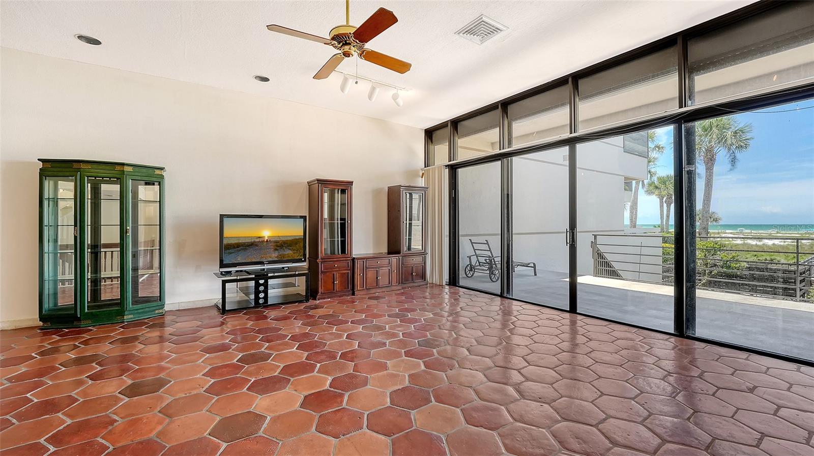 0222 BEACH ROAD - Residential