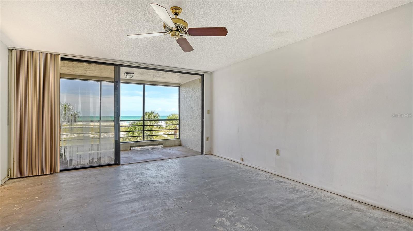 0222 BEACH ROAD - Residential