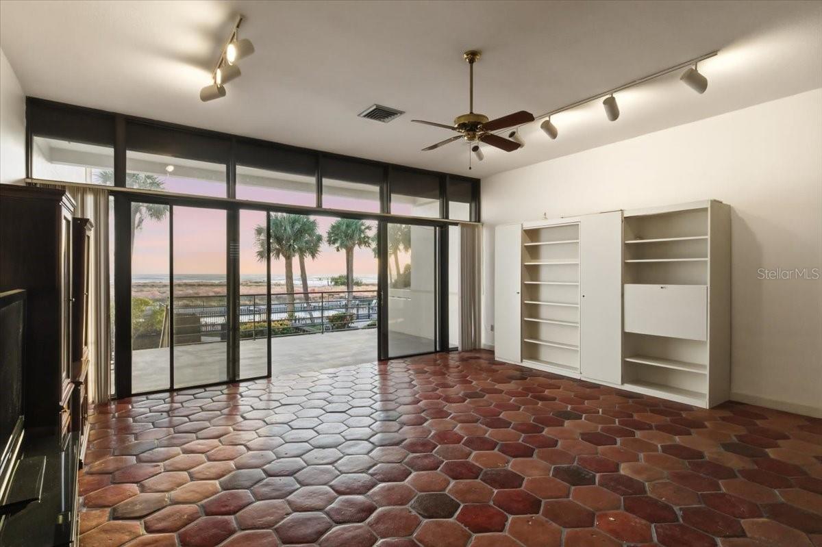 0222 BEACH ROAD - Residential