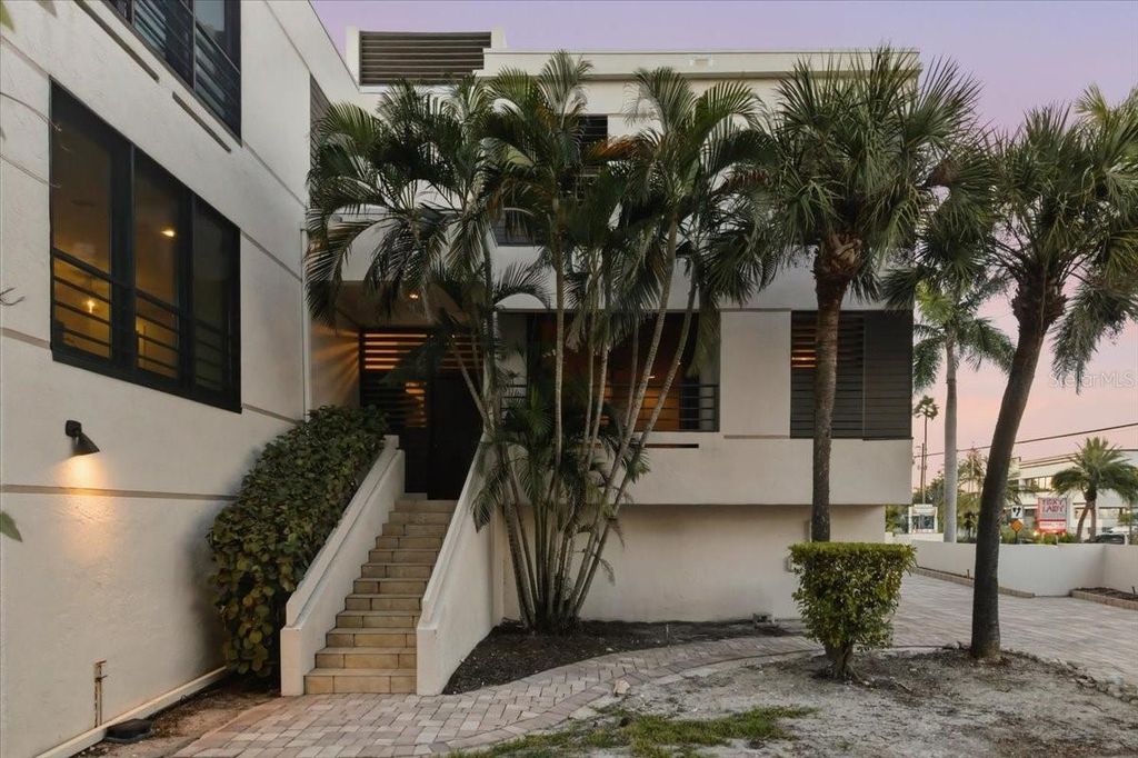 Photo of 222 Beach Road #7, Sarasota, FL 34242 (MLS # A4654933)