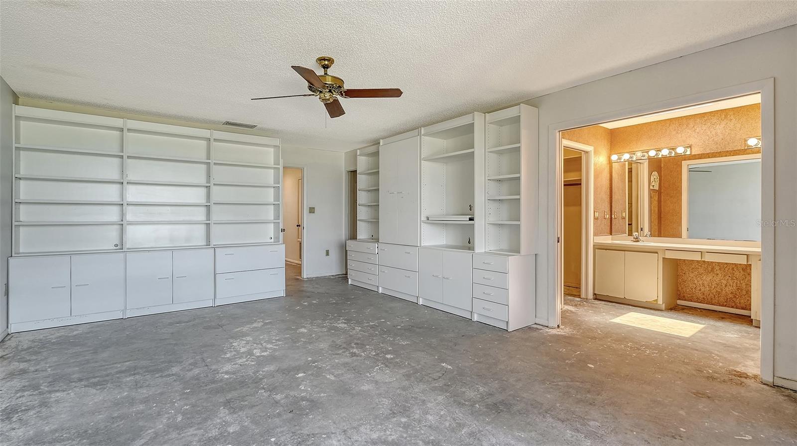 0222 BEACH ROAD - Residential