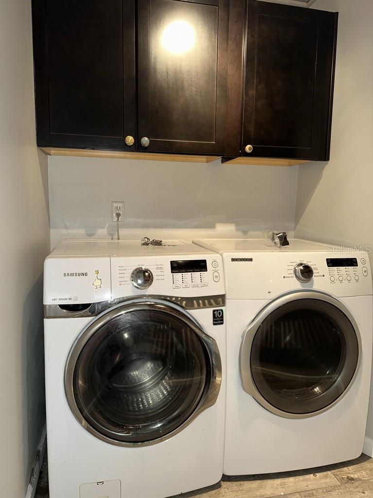 COUNTRY PLACE UNIT I - Residential Lease