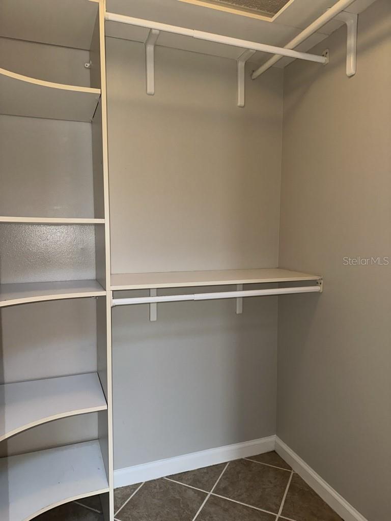 COUNTRY PLACE UNIT I - Residential Lease