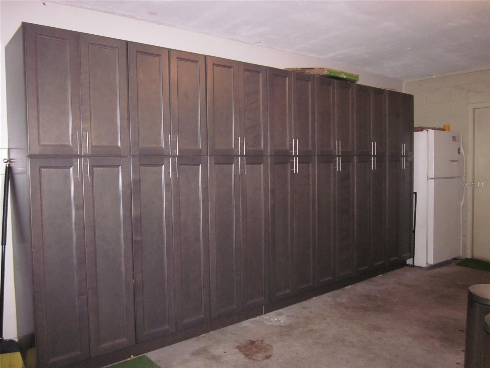 COUNTRY PLACE UNIT I - Residential Lease