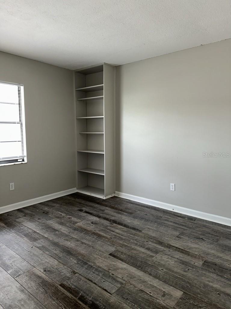 COUNTRY PLACE UNIT I - Residential Lease