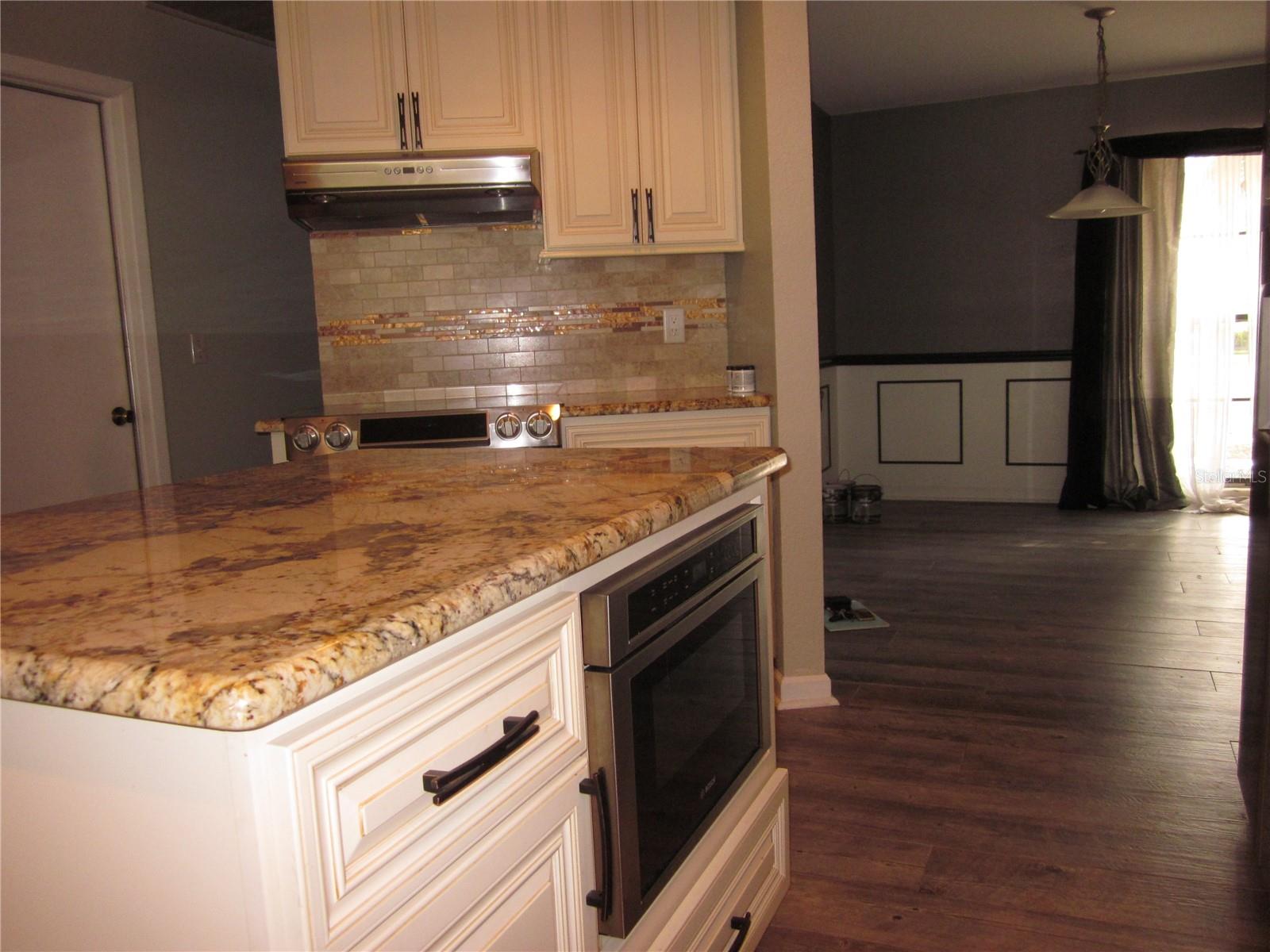 COUNTRY PLACE UNIT I - Residential Lease