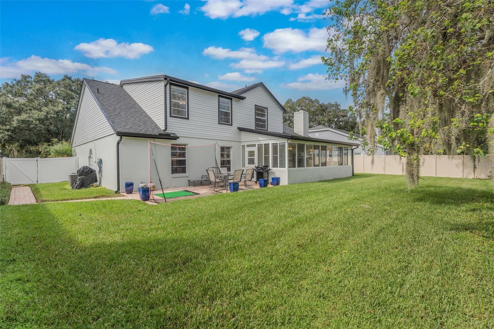 1044 BIG OAKS BOULEVARD