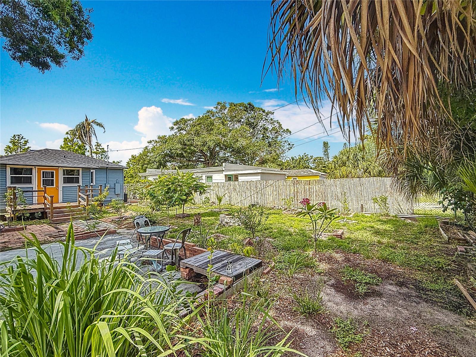 BLACKBERRY PARK - Residential