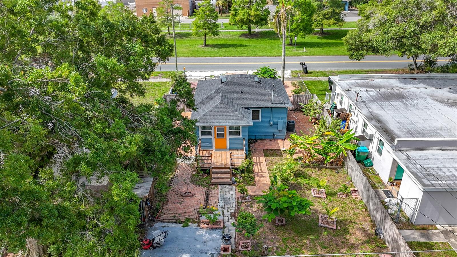 BLACKBERRY PARK - Residential