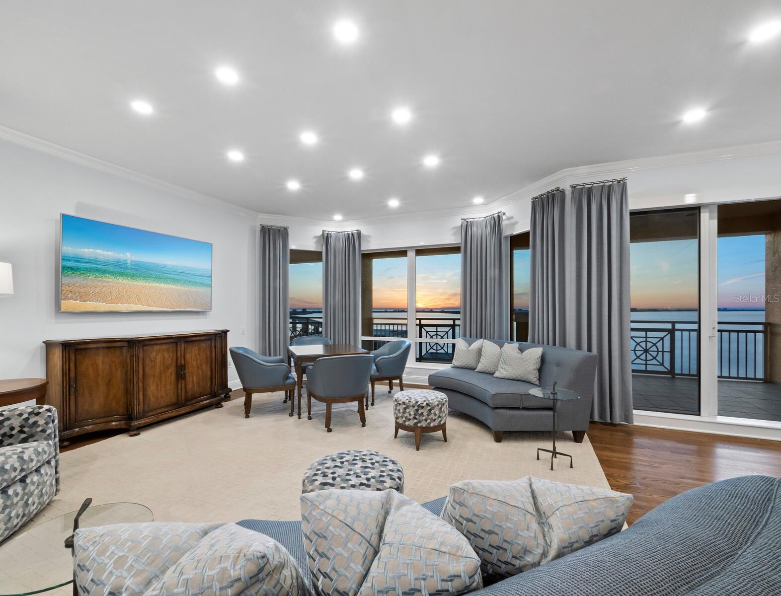 35 WATERGATE DRIVE 1403