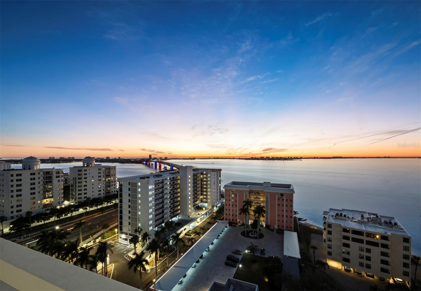 THE TOWER RESIDENCES - Residential