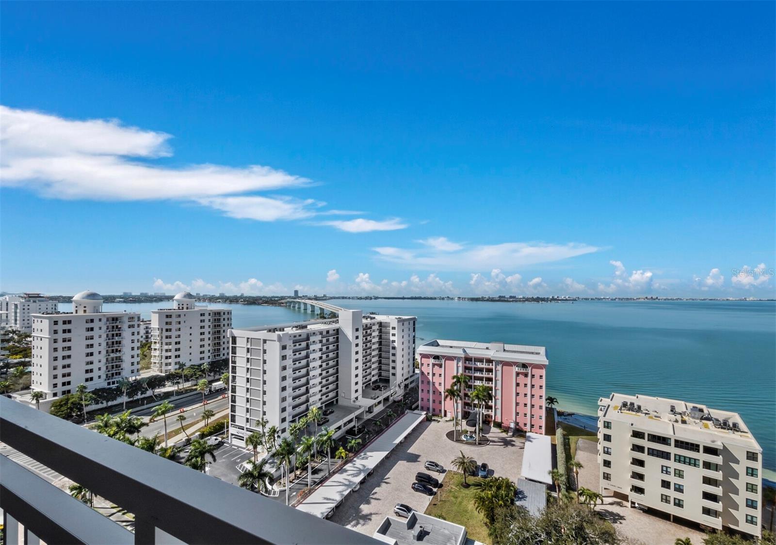 THE TOWER RESIDENCES - Residential