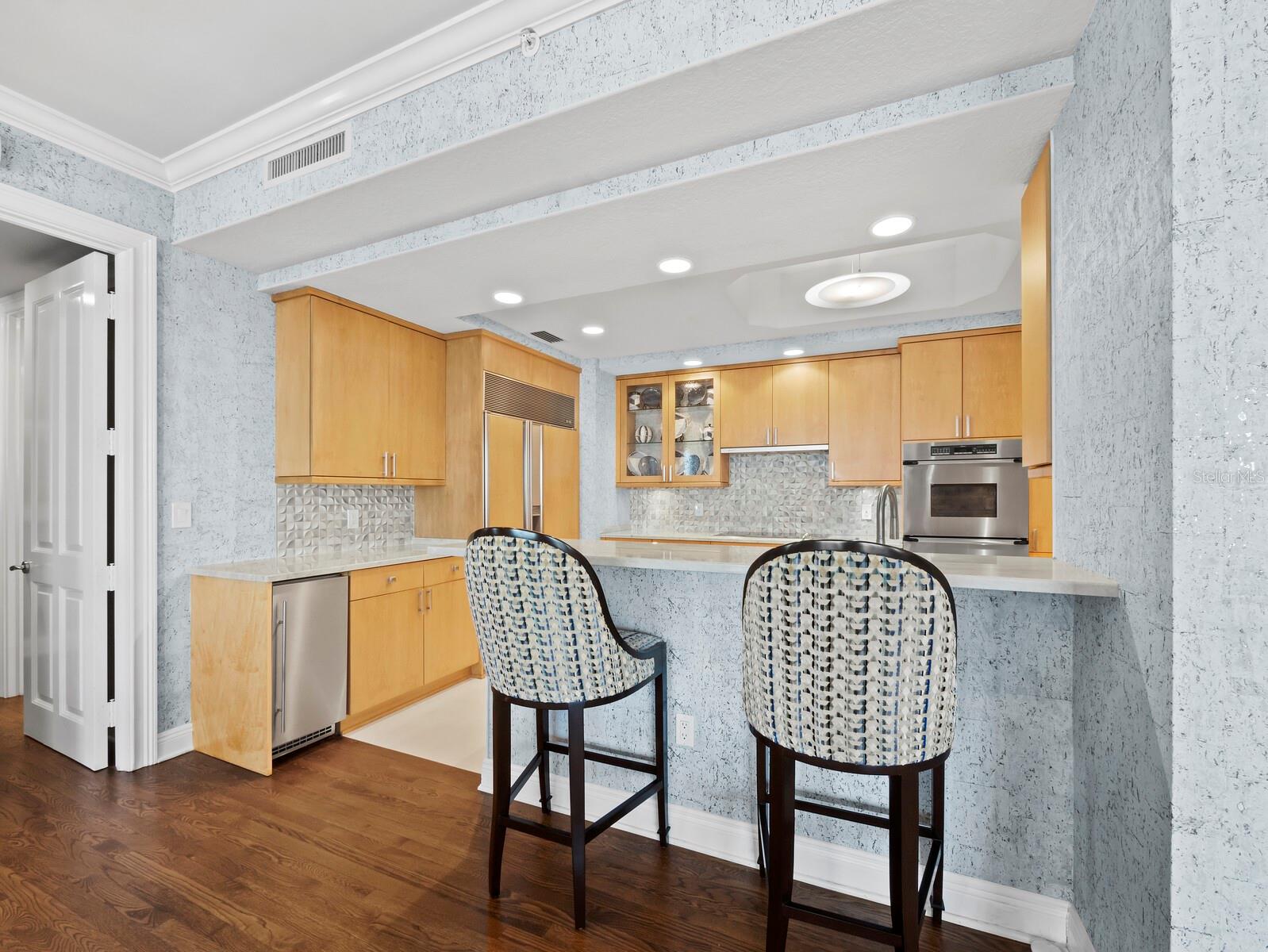 THE TOWER RESIDENCES - Residential