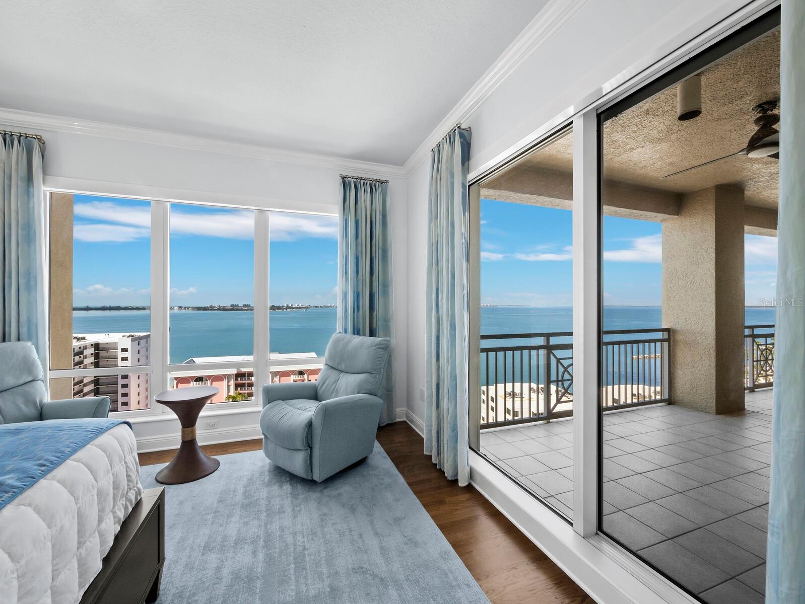 THE TOWER RESIDENCES - Residential