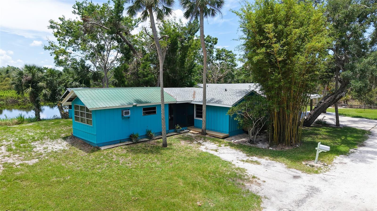 MARINELAND - Residential Lease