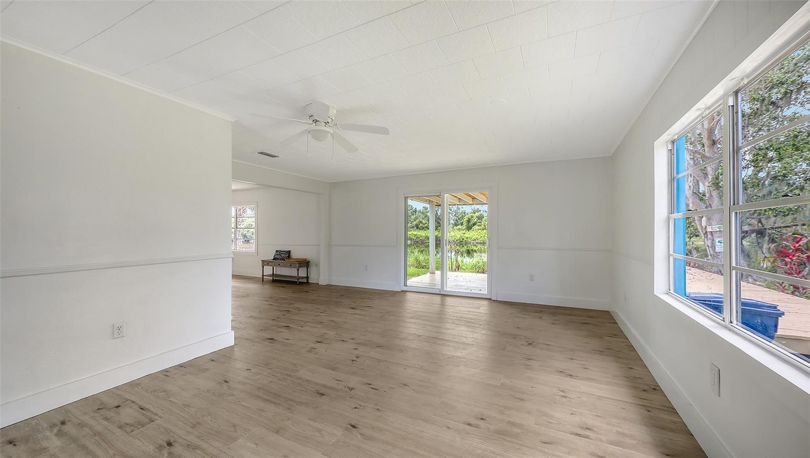 MARINELAND - Residential Lease