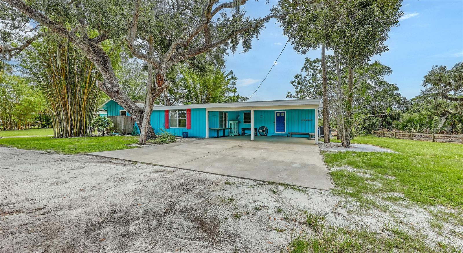 MARINELAND - Residential Lease