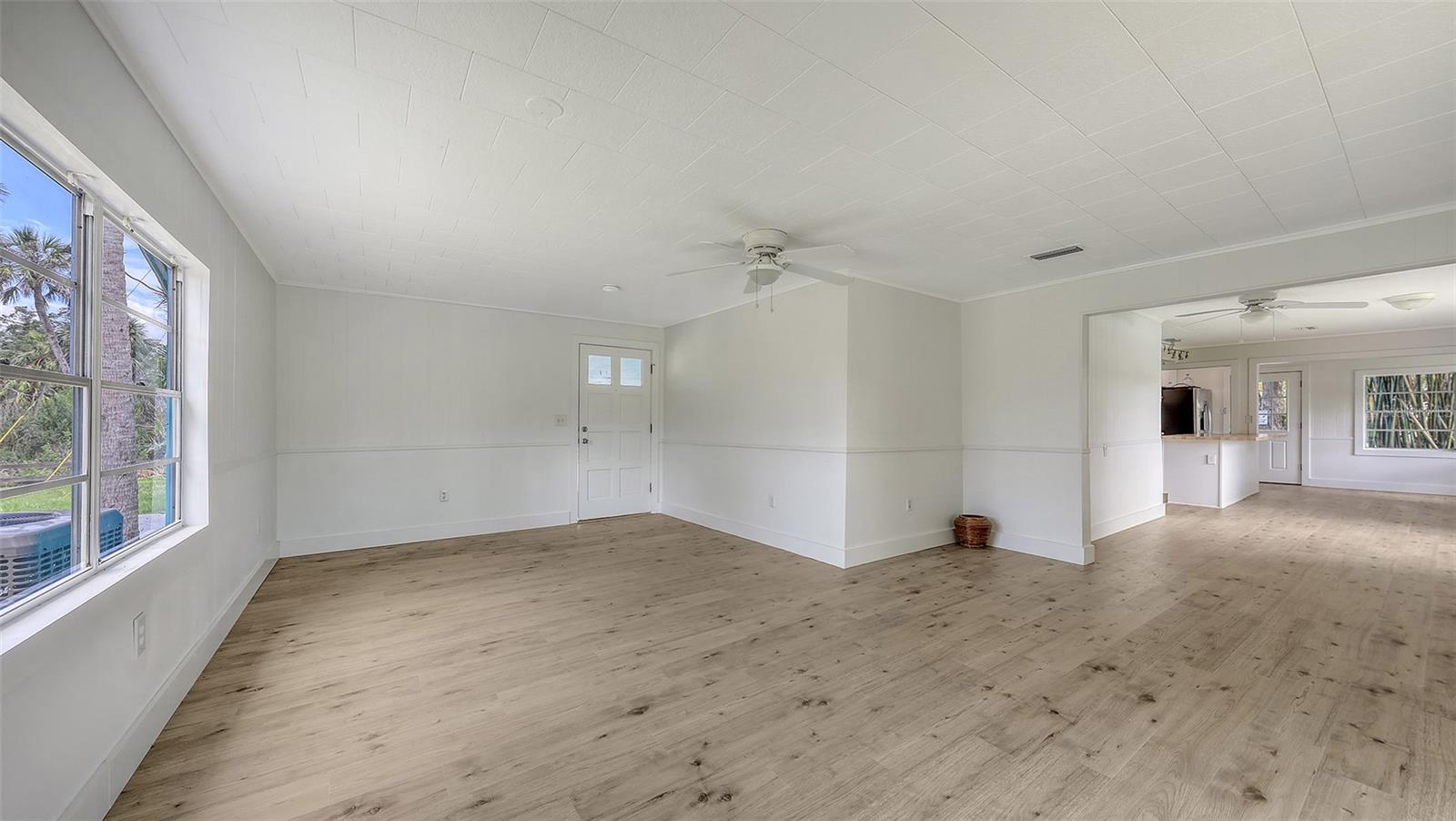 MARINELAND - Residential Lease