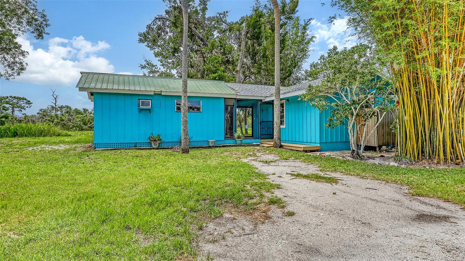 MARINELAND - Residential Lease