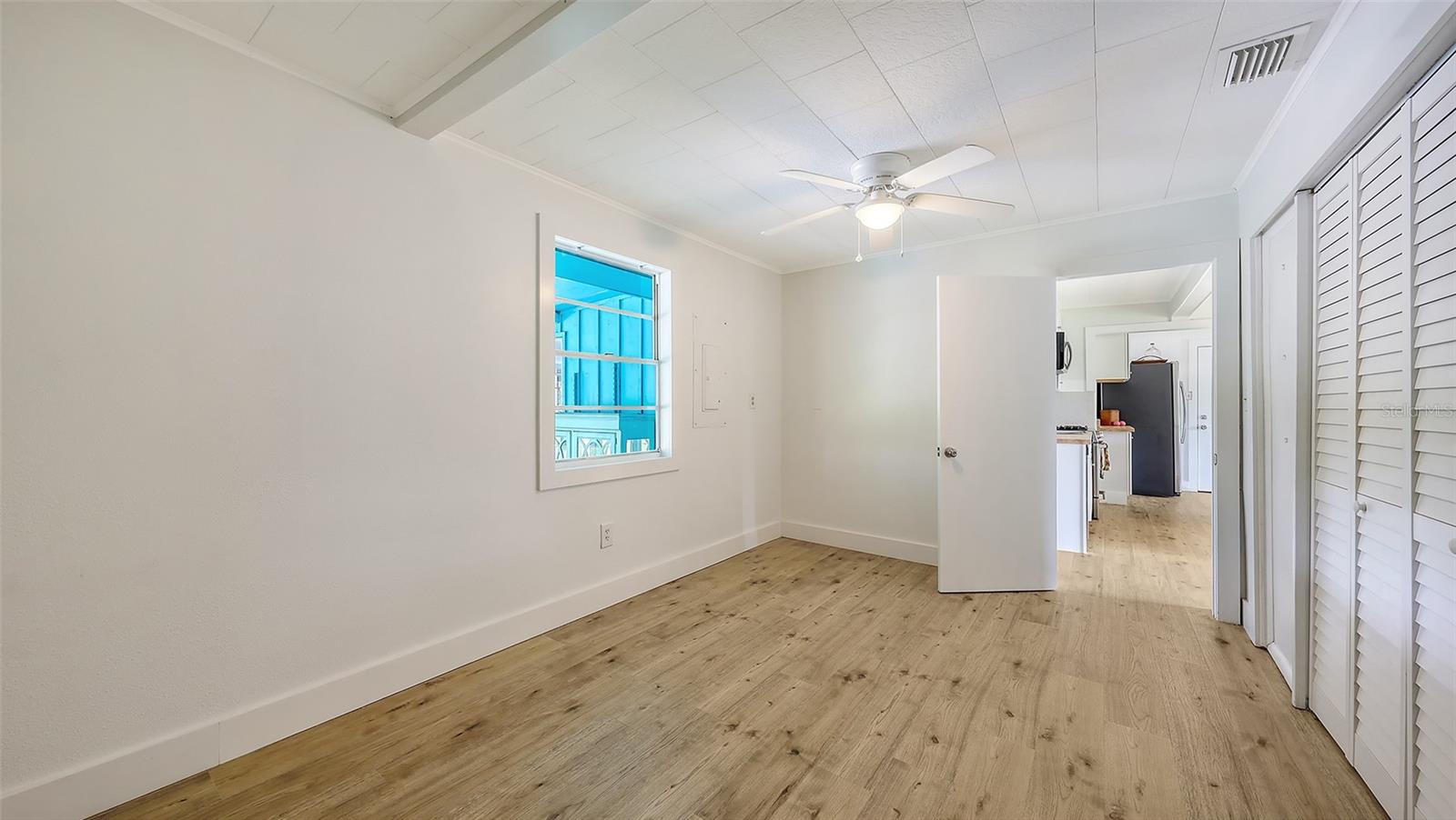 MARINELAND - Residential Lease
