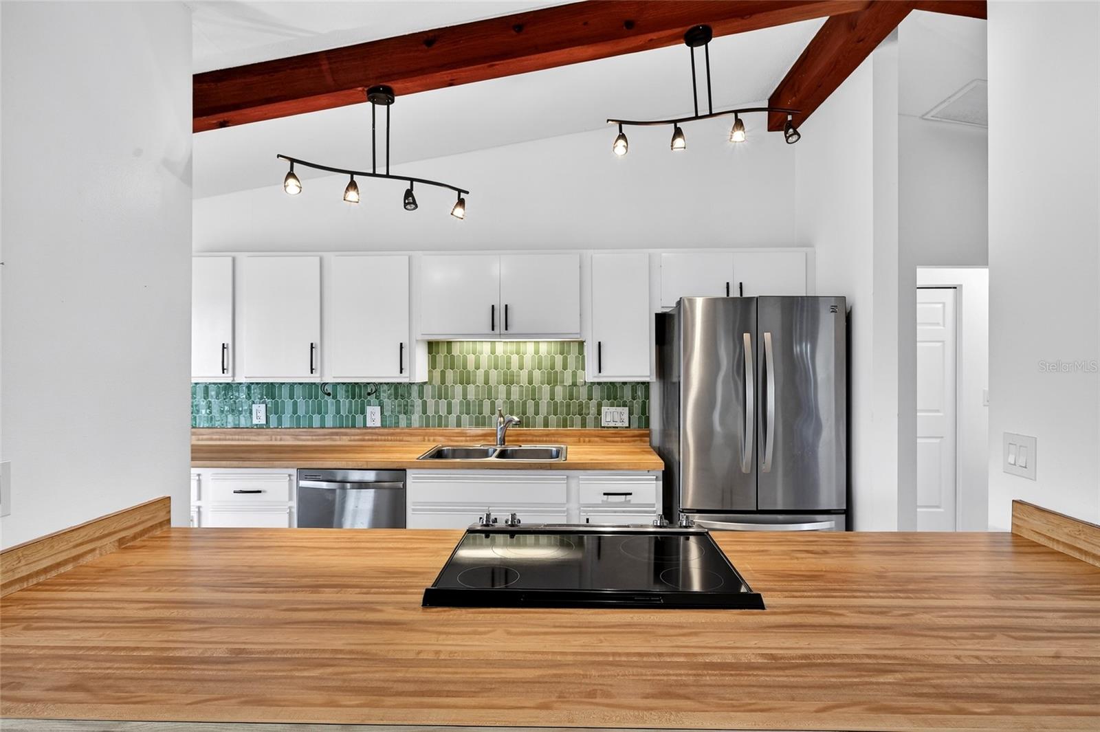 PHILLIPPI GARDENS 08 - Residential