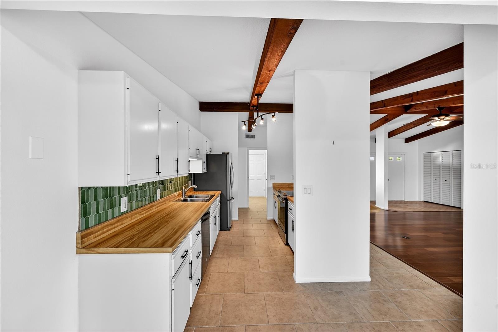 PHILLIPPI GARDENS 08 - Residential