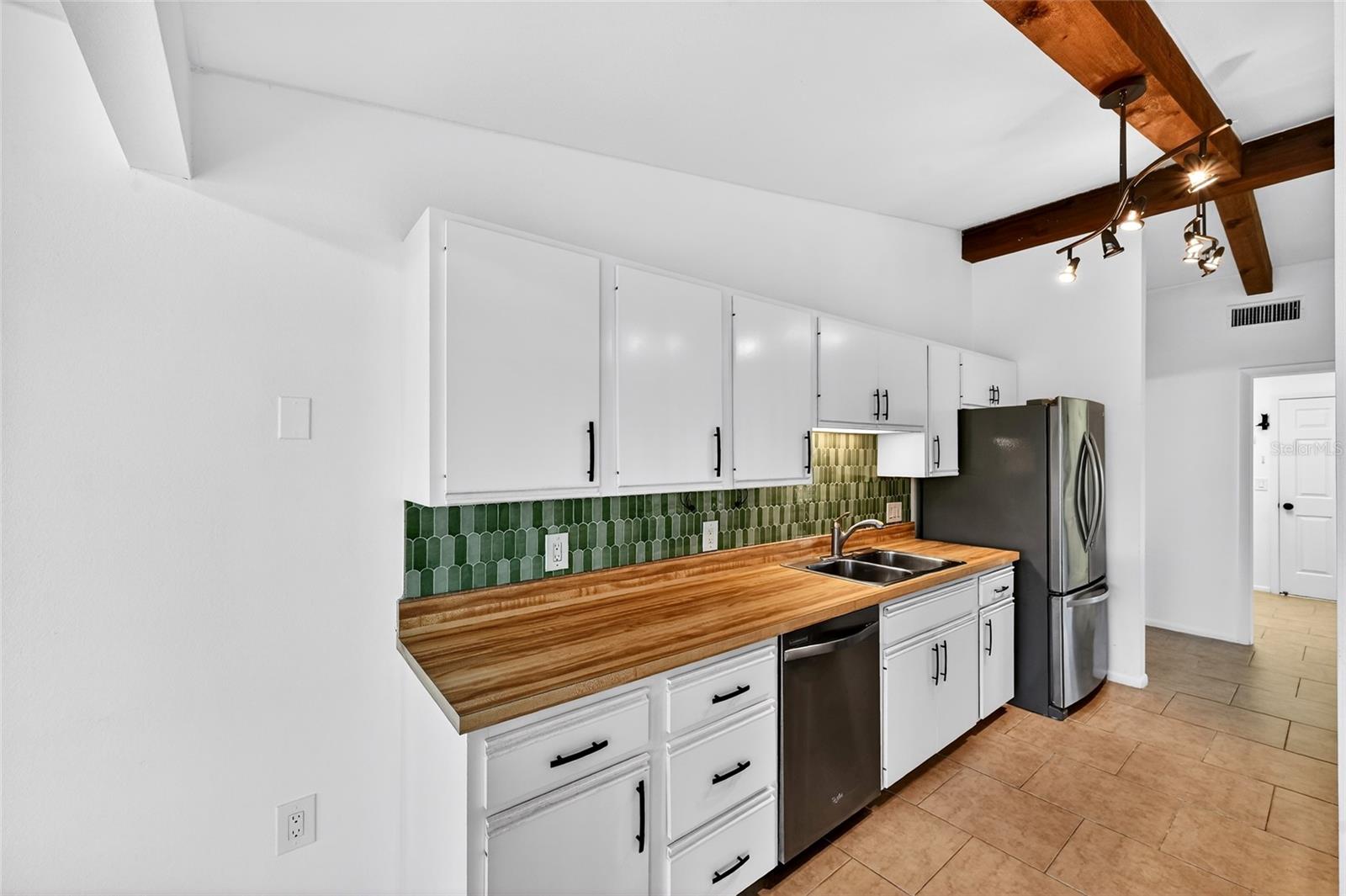 PHILLIPPI GARDENS 08 - Residential