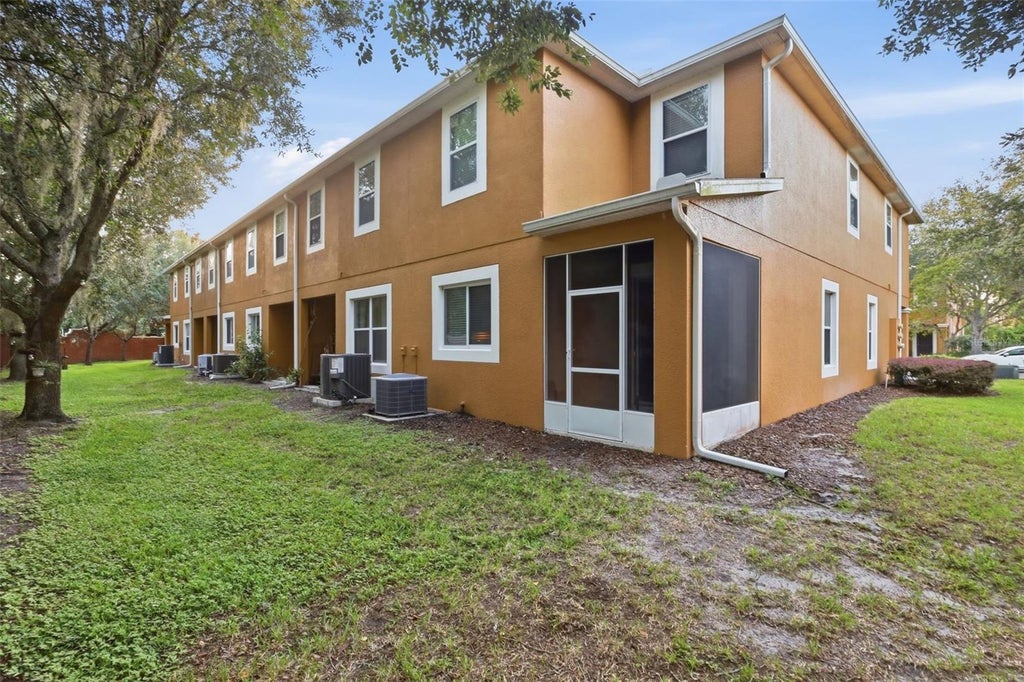 Photo of 5529 Rutherford Place, Oviedo, FL 32765 (MLS # V4951311)