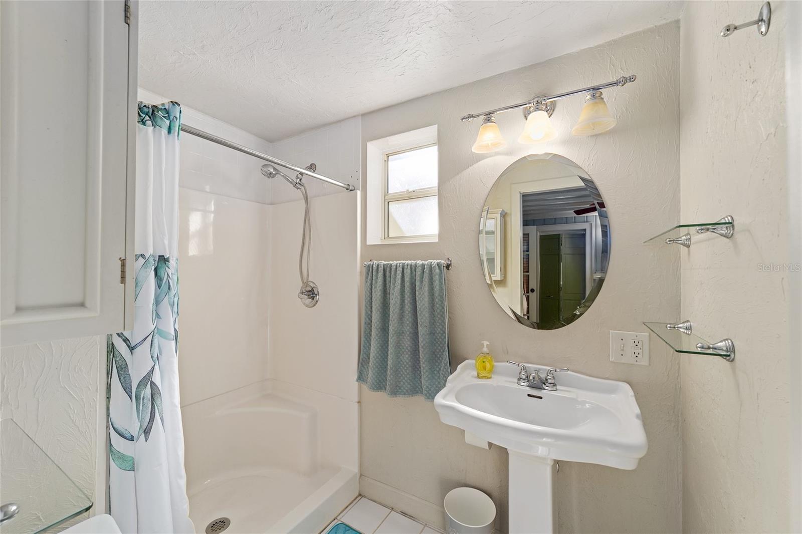 CALDWELLS ADD - Residential Lease