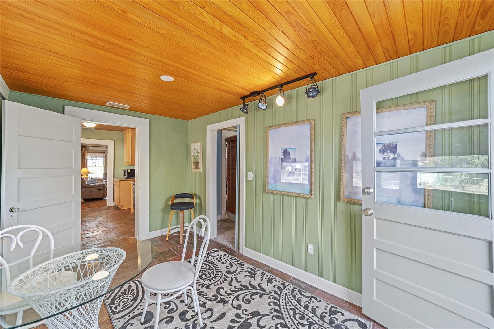 CALDWELLS ADD - Residential Lease