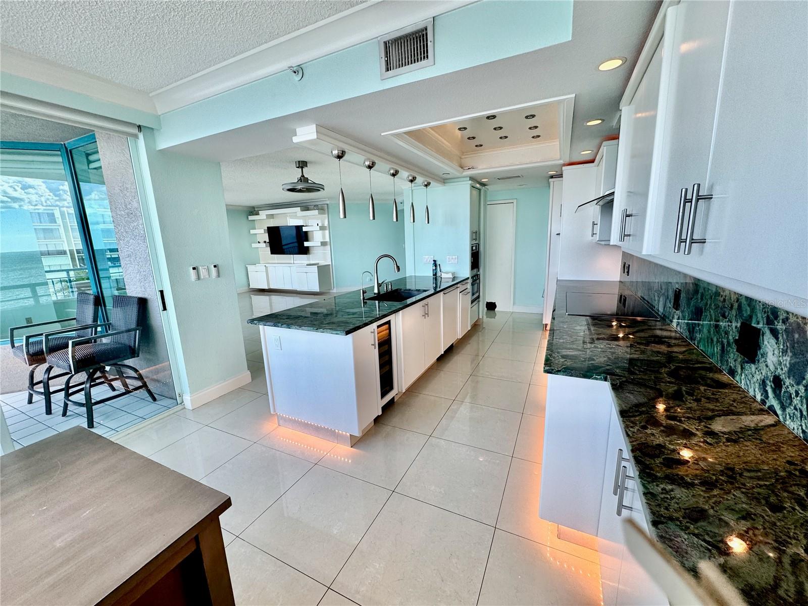 ULTIMAR ONE CONDO - Residential