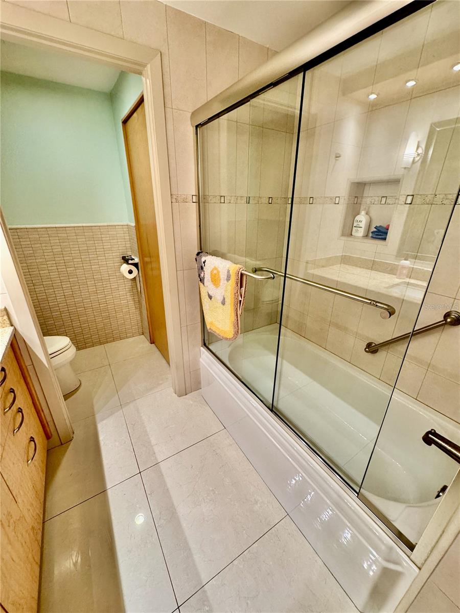 ULTIMAR ONE CONDO - Residential