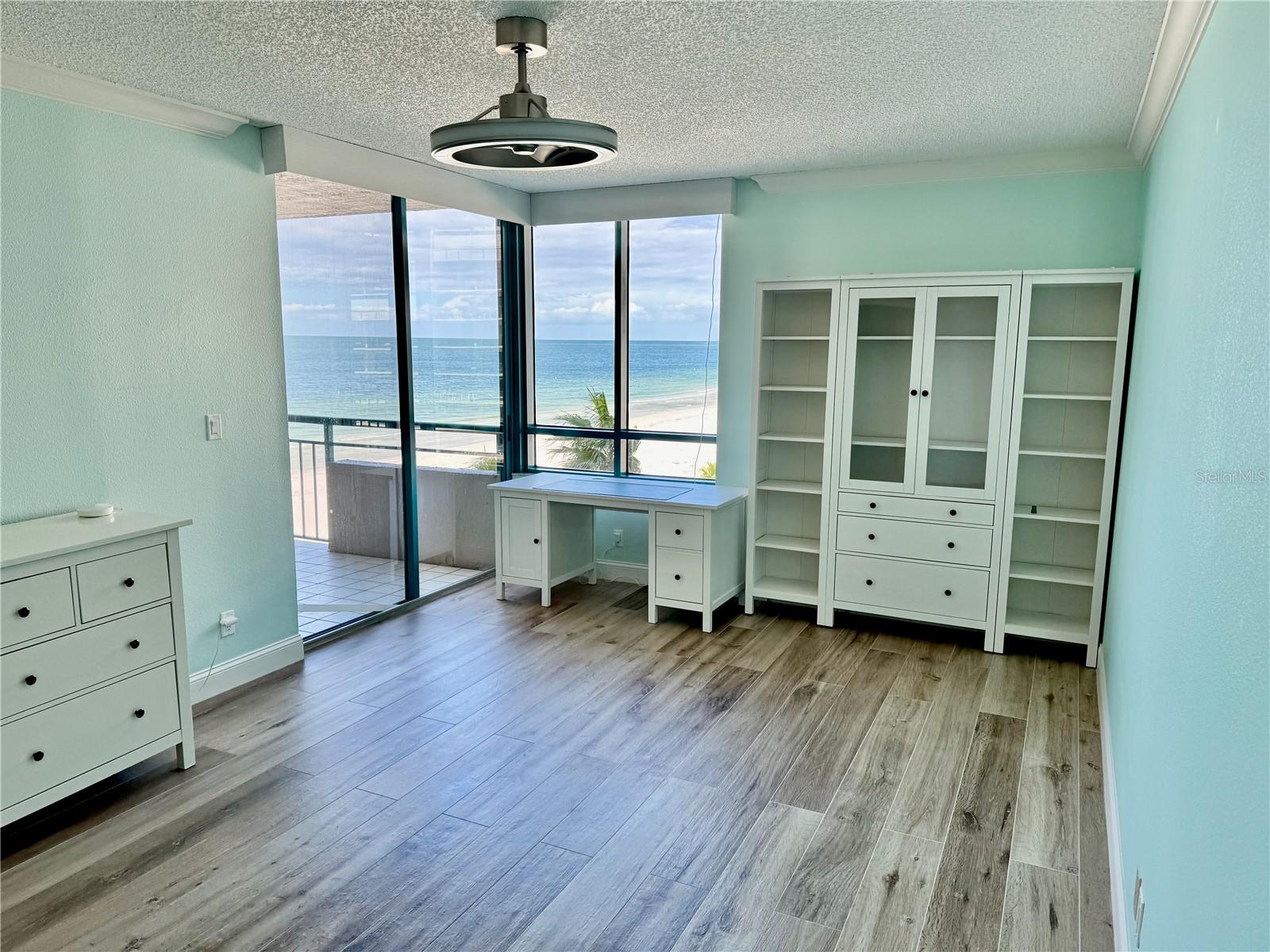 ULTIMAR ONE CONDO - Residential