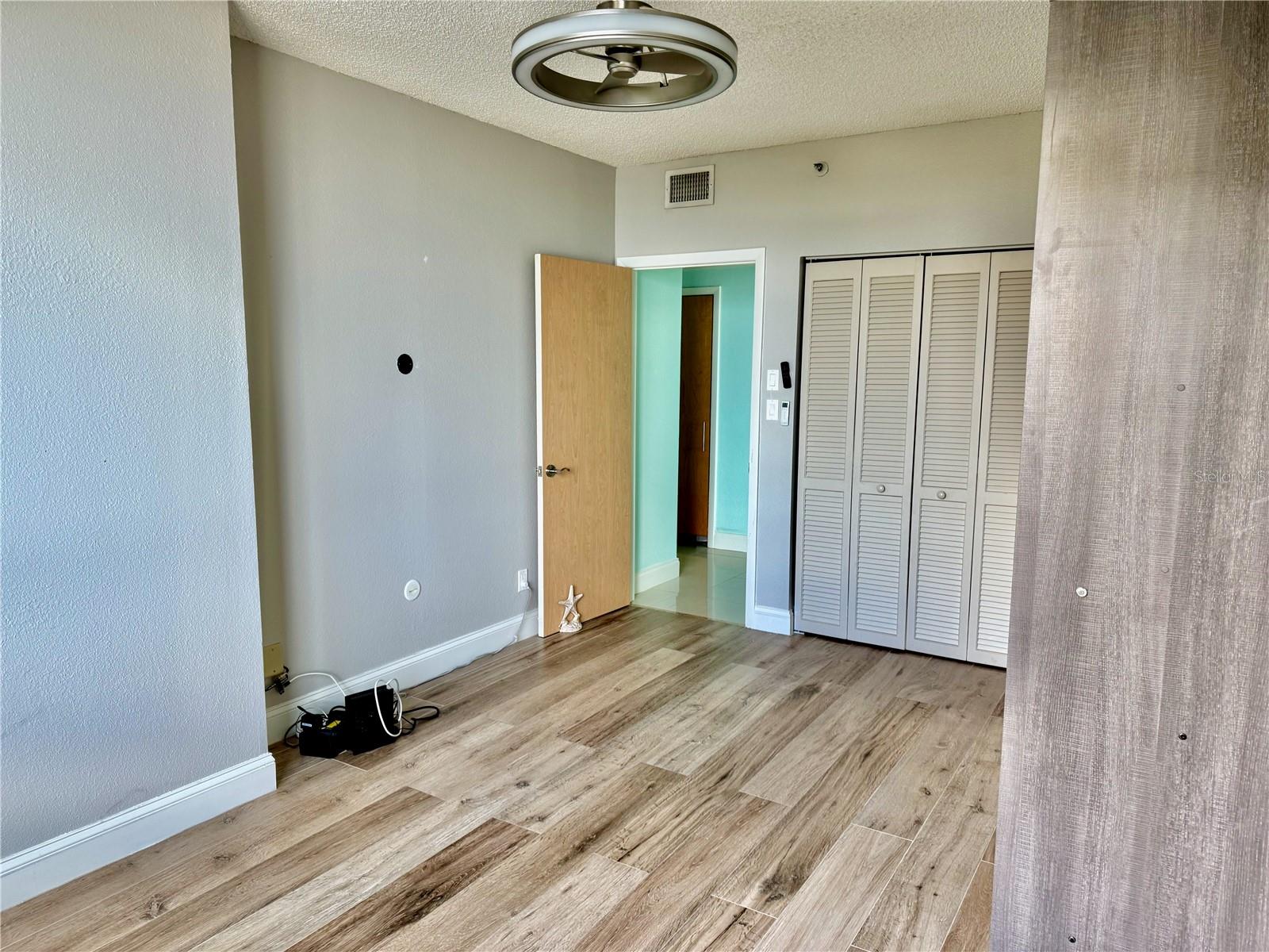 ULTIMAR ONE CONDO - Residential