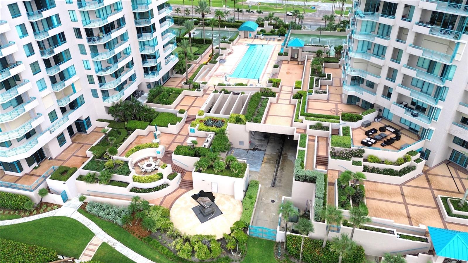 ULTIMAR ONE CONDO - Residential