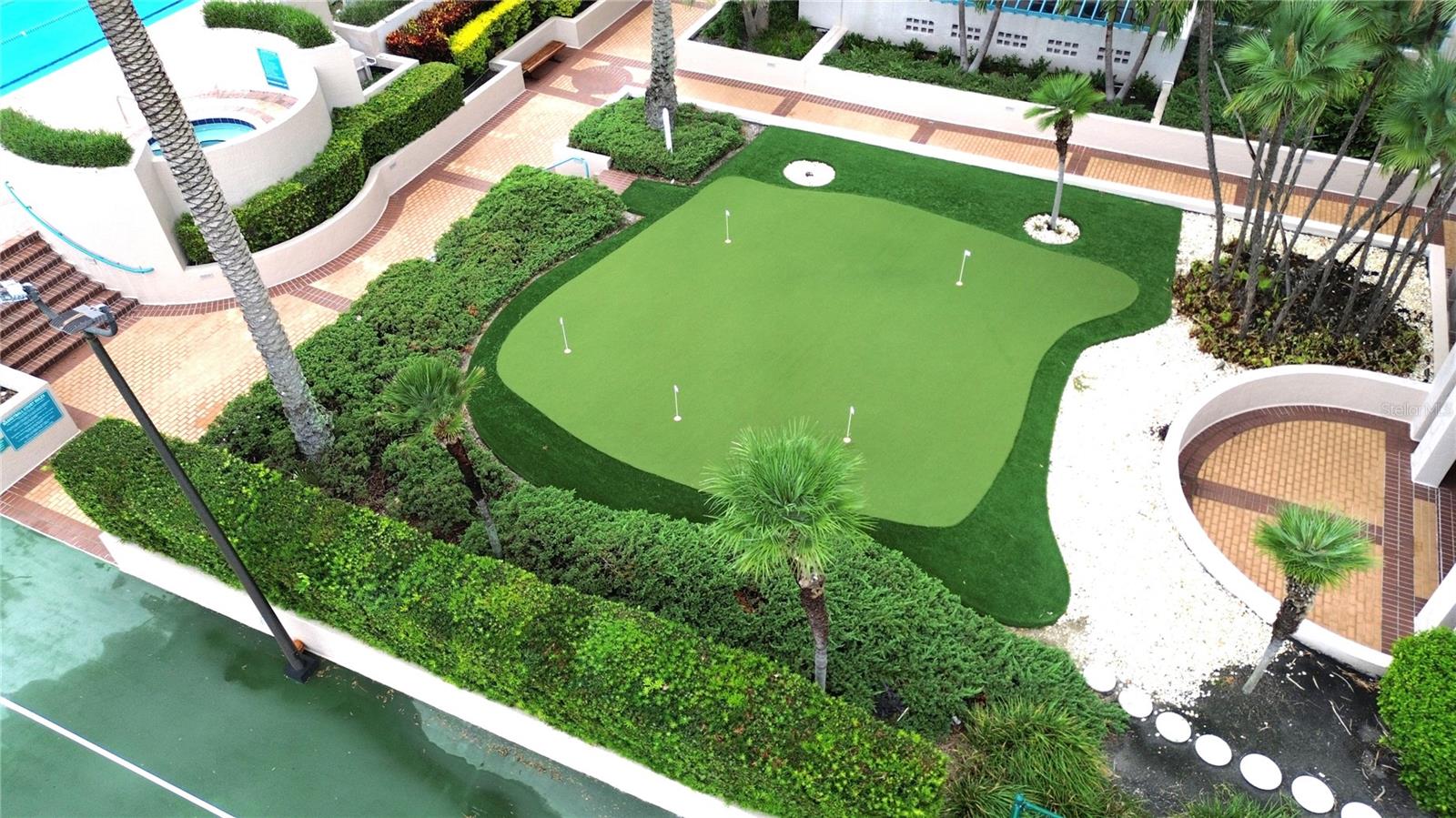 ULTIMAR ONE CONDO - Residential