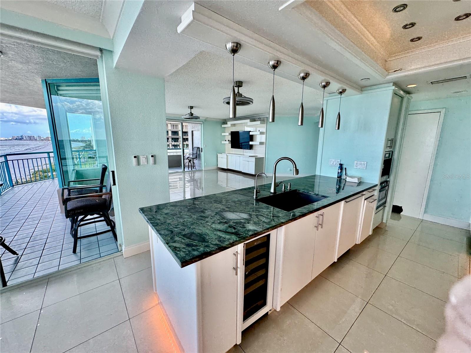 ULTIMAR ONE CONDO - Residential