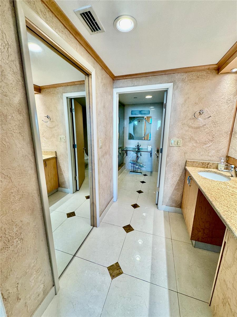 ULTIMAR ONE CONDO - Residential