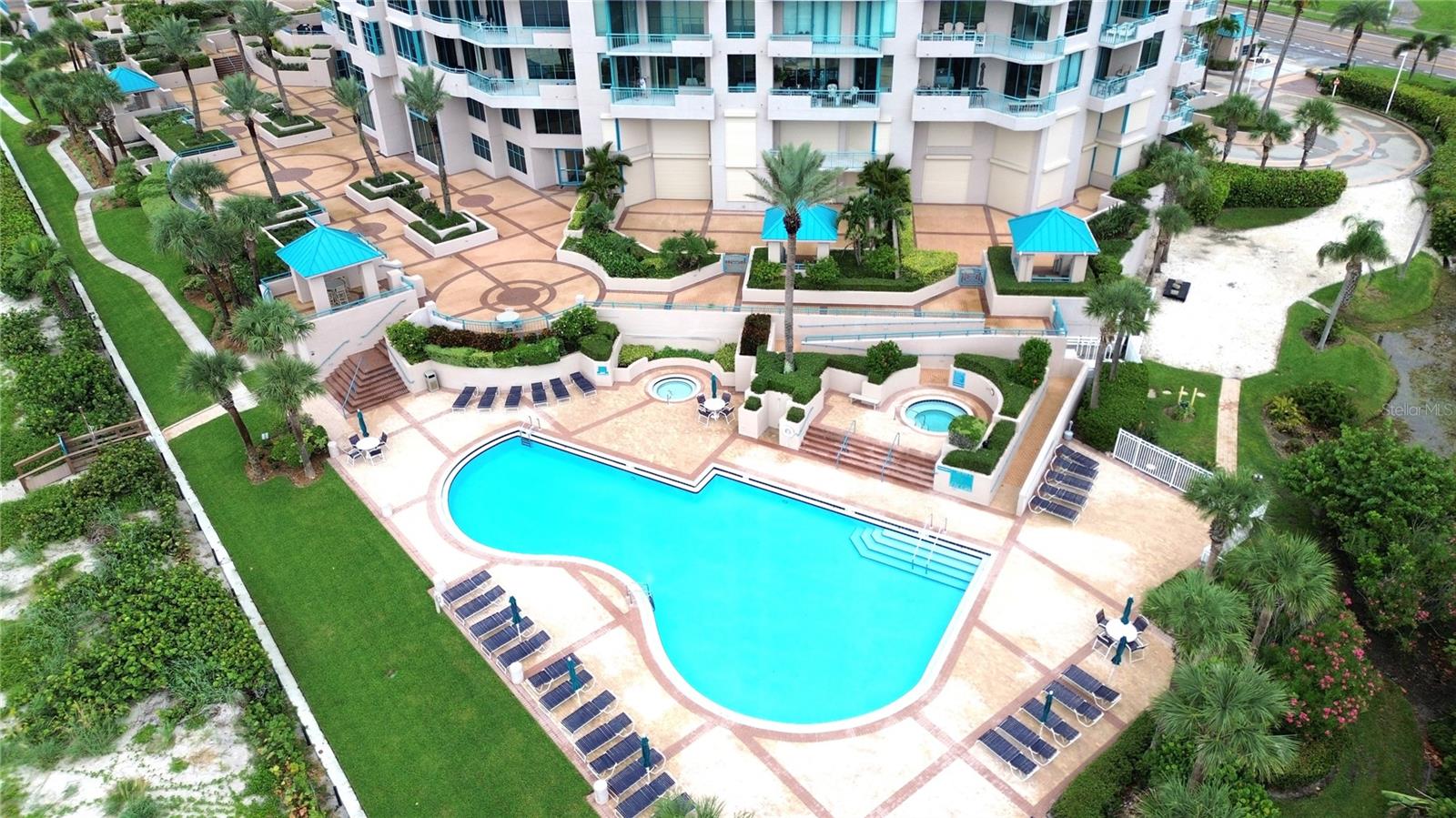 ULTIMAR ONE CONDO - Residential