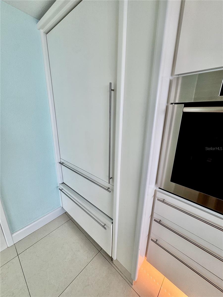 ULTIMAR ONE CONDO - Residential