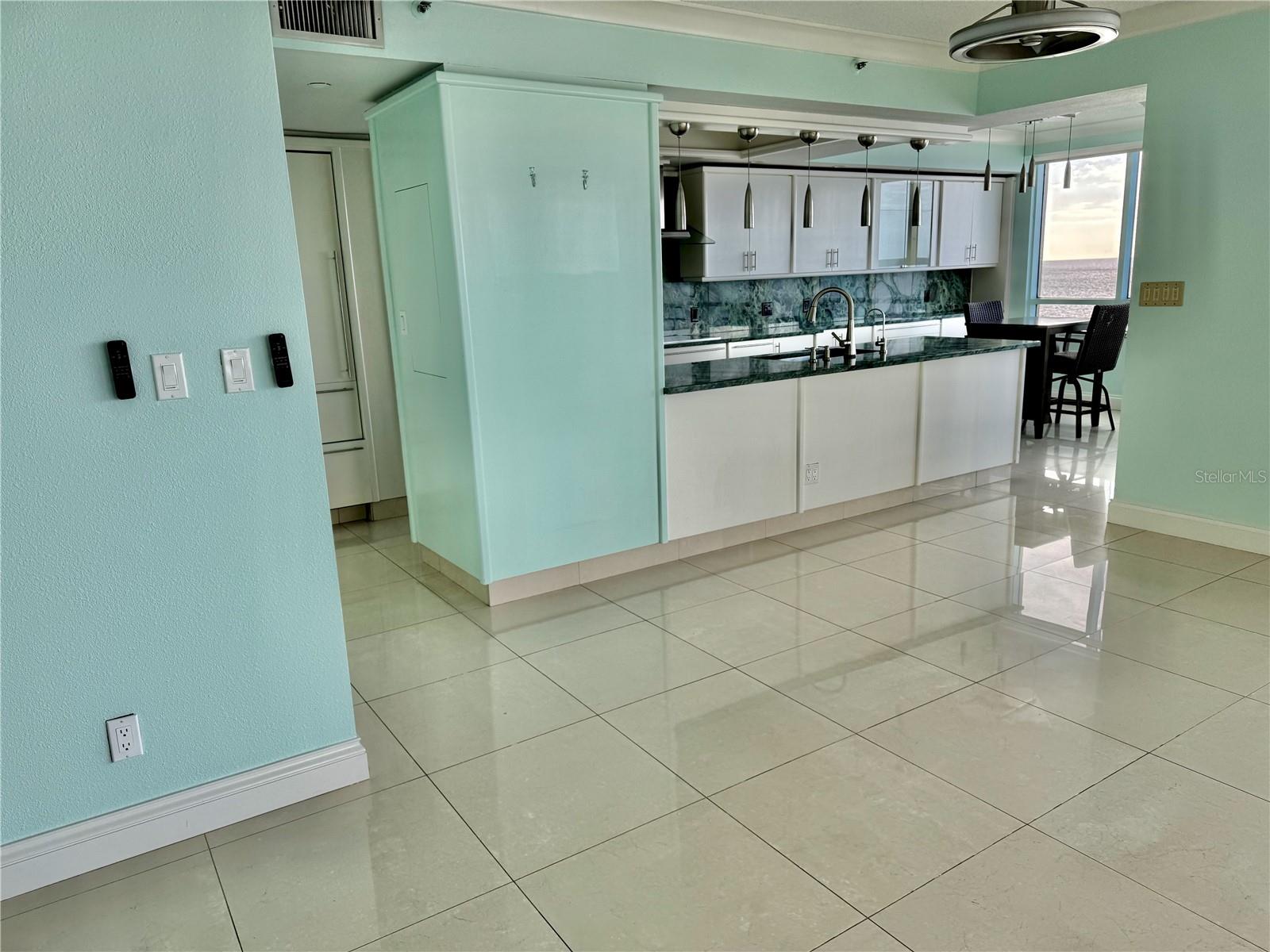 ULTIMAR ONE CONDO - Residential