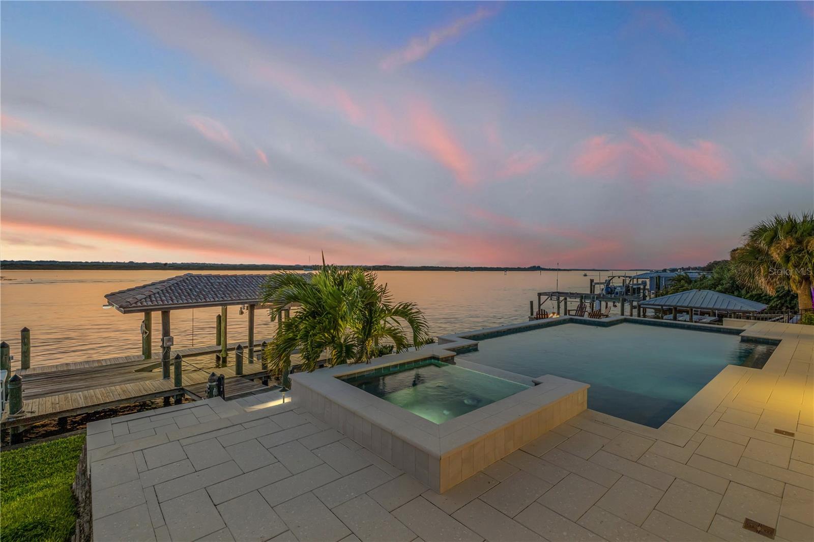 COLIN PARK - Residential