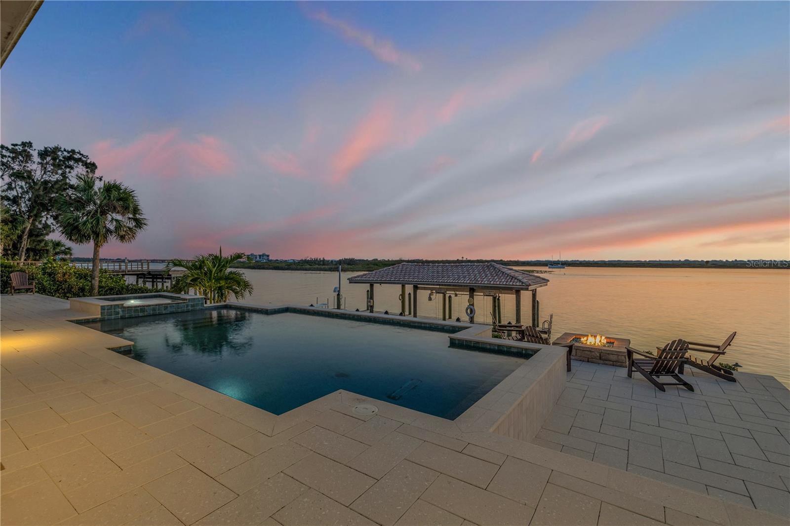 COLIN PARK - Residential