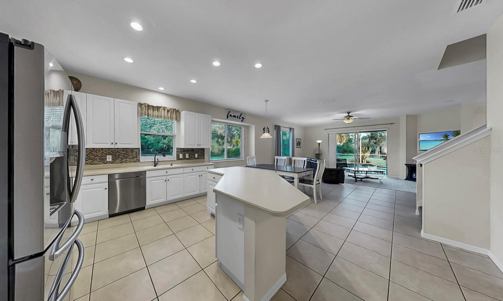 FISHHAWK RANCH PH 2 PRCL - Residential