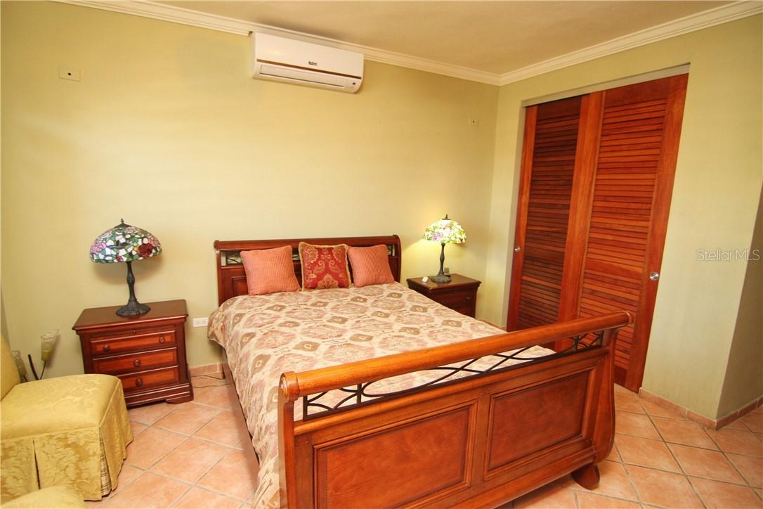 DORADO BEACH EAST - Residential