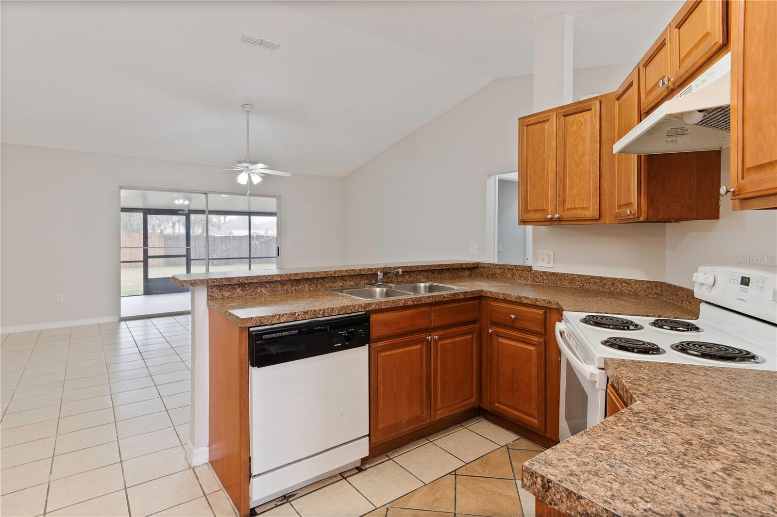 DELTONA LAKES UNITY 21 - Residential