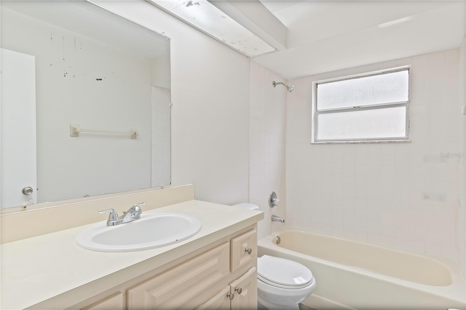 DELTONA LAKES UNITY 21 - Residential