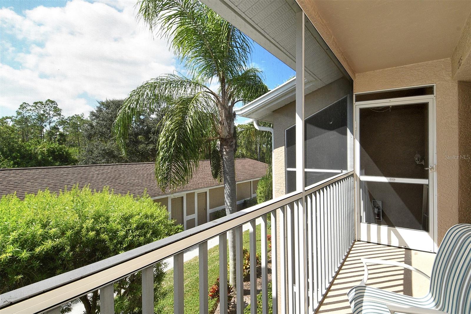 HERITAGE OAKS GOLF & COUNTRY CLUB - Residential