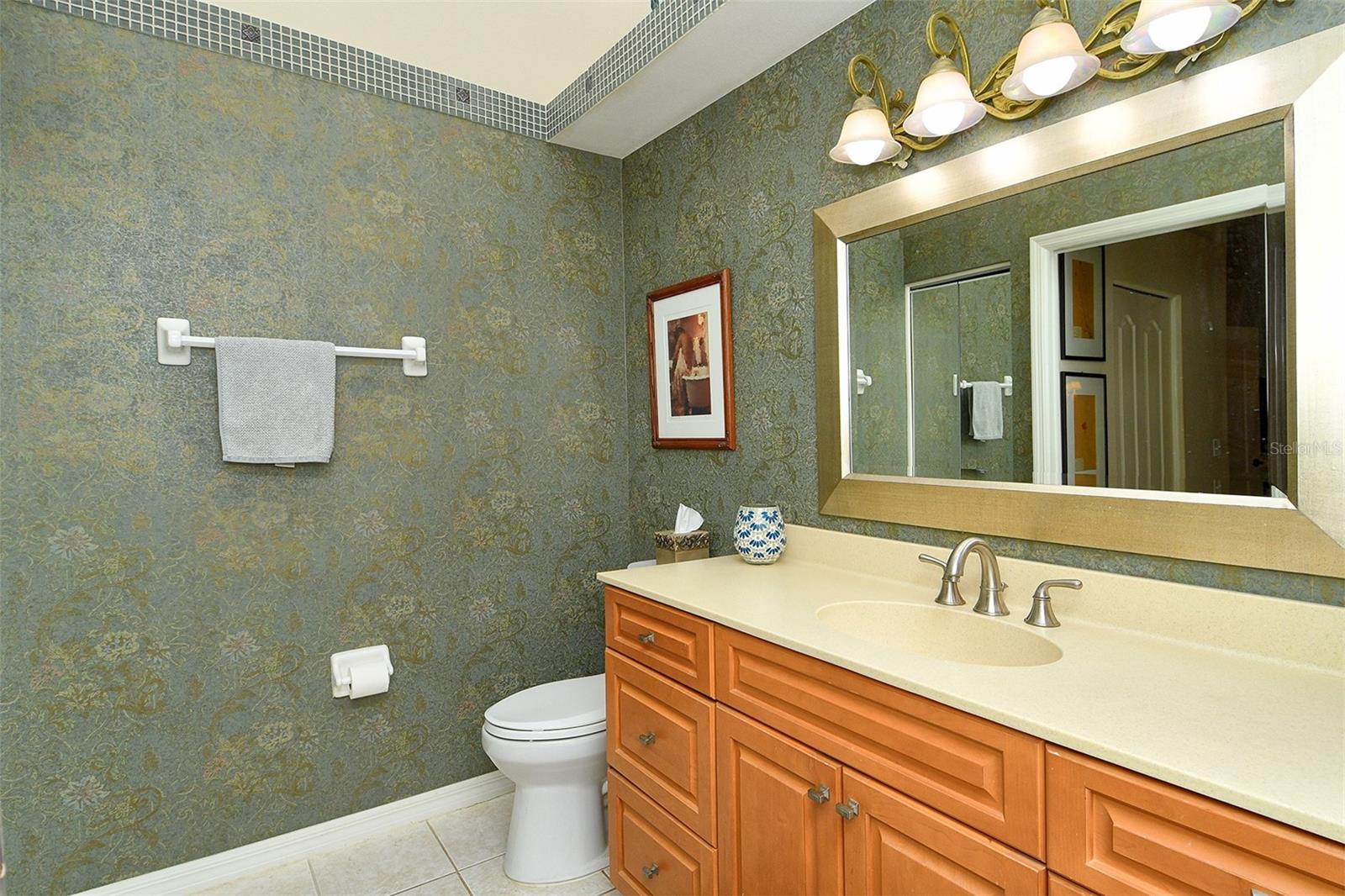 HERITAGE OAKS GOLF & COUNTRY CLUB - Residential